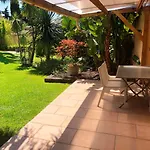 Les Deux Mas *