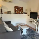 Les Deux Mas