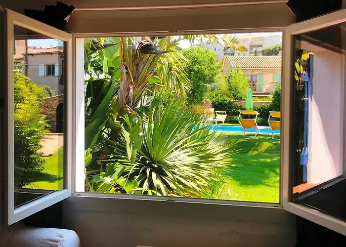 Les Deux Mas 別荘 *