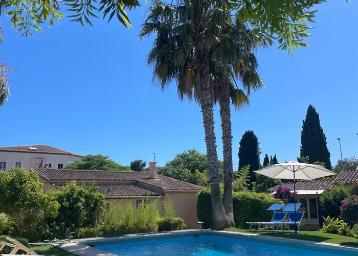 Les Deux Mas Bormes-les-Mimosas